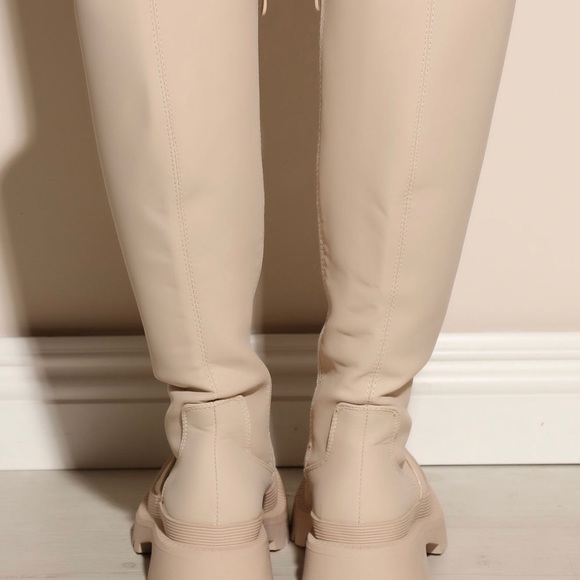 Boots - Picture 3 of 3